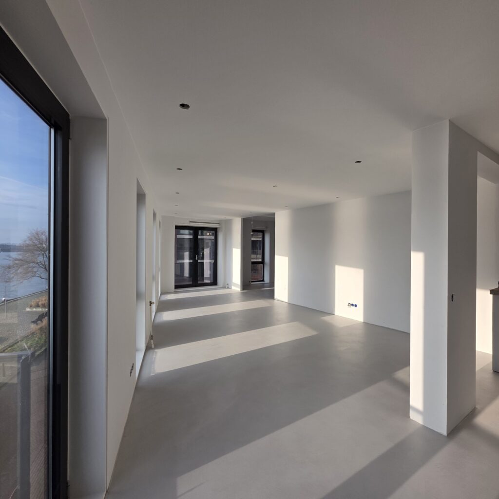 Realisatie interieur in microtopping